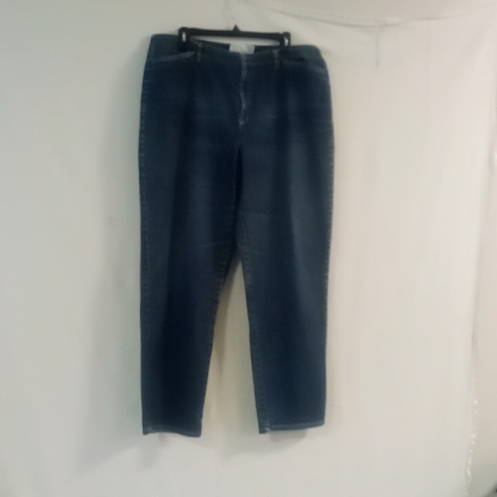 PLUS SIZE JEANS